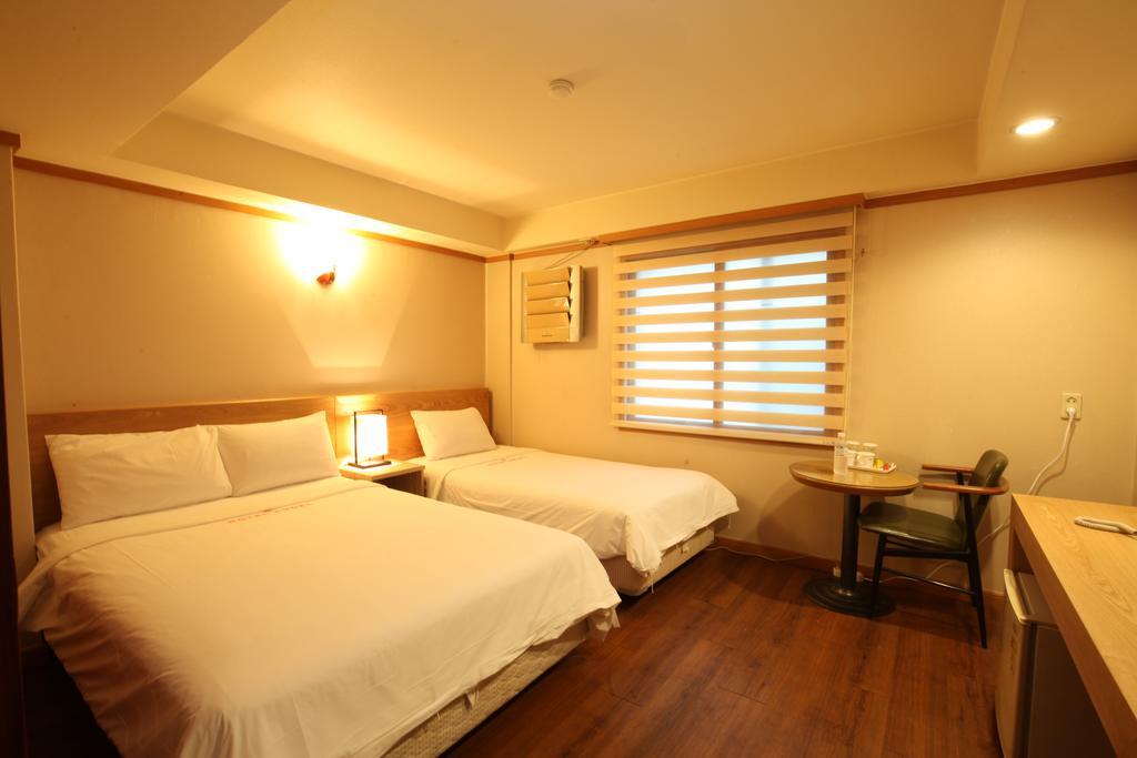 Angel Hotel Busan Bagian luar foto