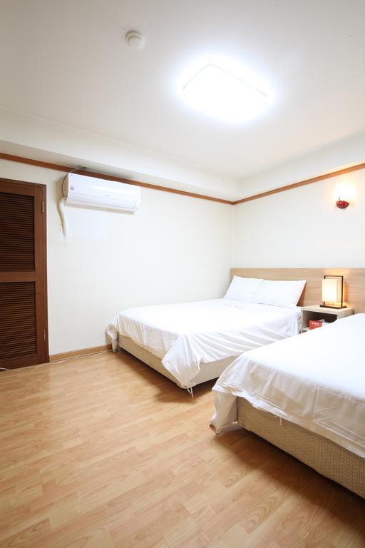 Angel Hotel Busan Bagian luar foto