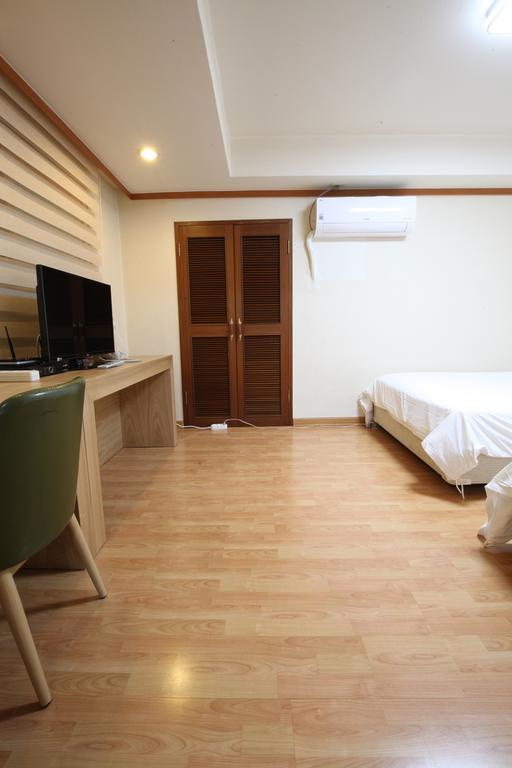 Angel Hotel Busan Bagian luar foto
