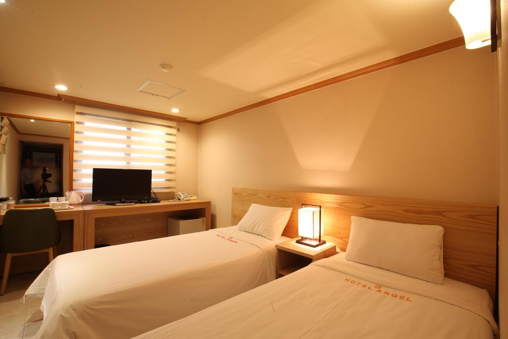 Angel Hotel Busan Bagian luar foto